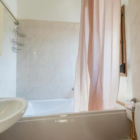 Golden Maisonette Retreat * Kechries