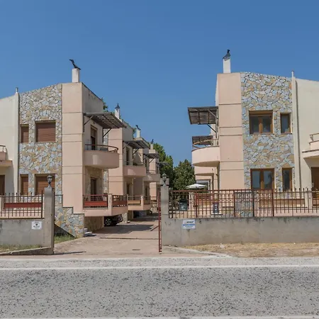 Golden Maisonette Retreat アパート