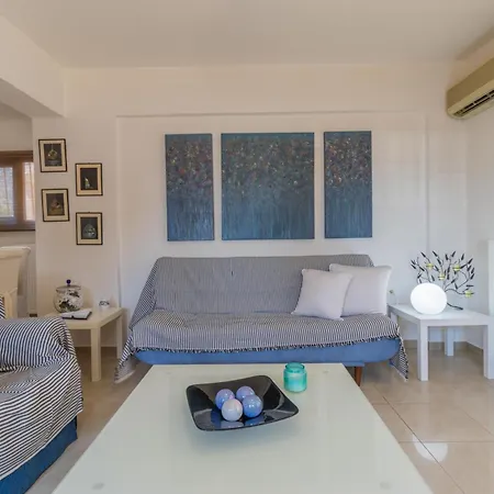 Golden Maisonette Retreat *