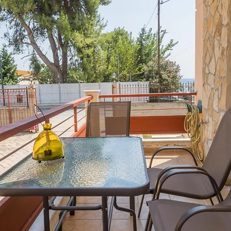 Golden Maisonette Retreat Appartamento Kechries