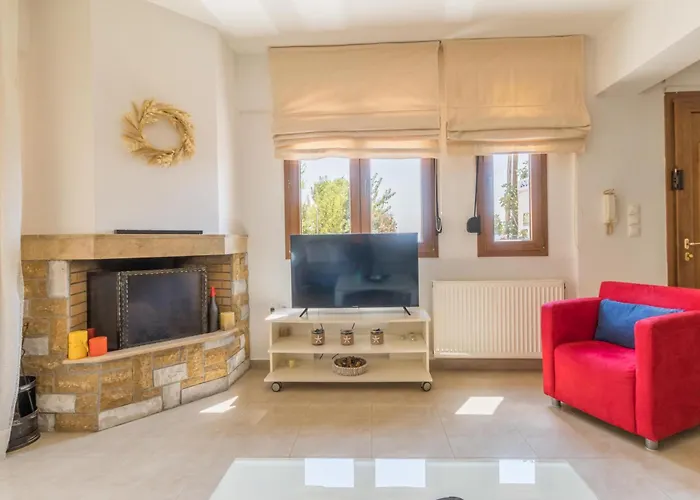 شقة Golden Maisonette Retreat *