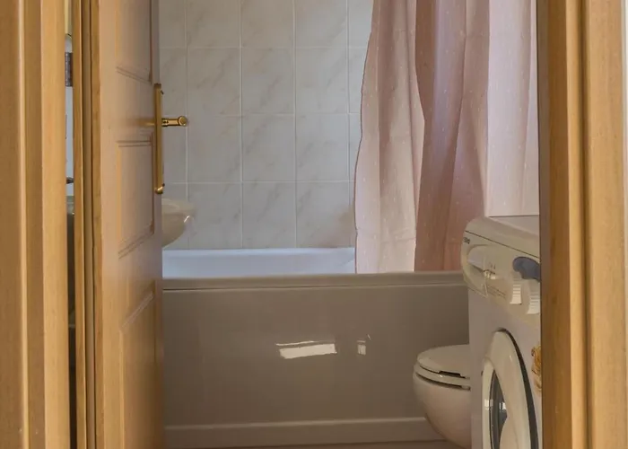 شقة Golden Maisonette Retreat