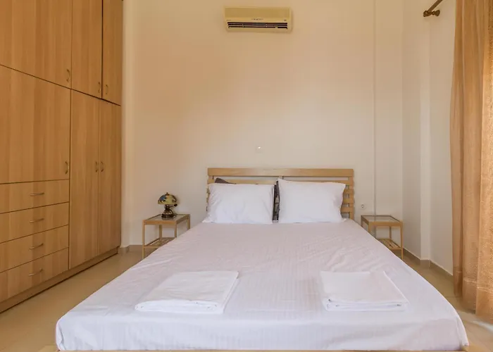 Golden Maisonette Retreat 아파트 *